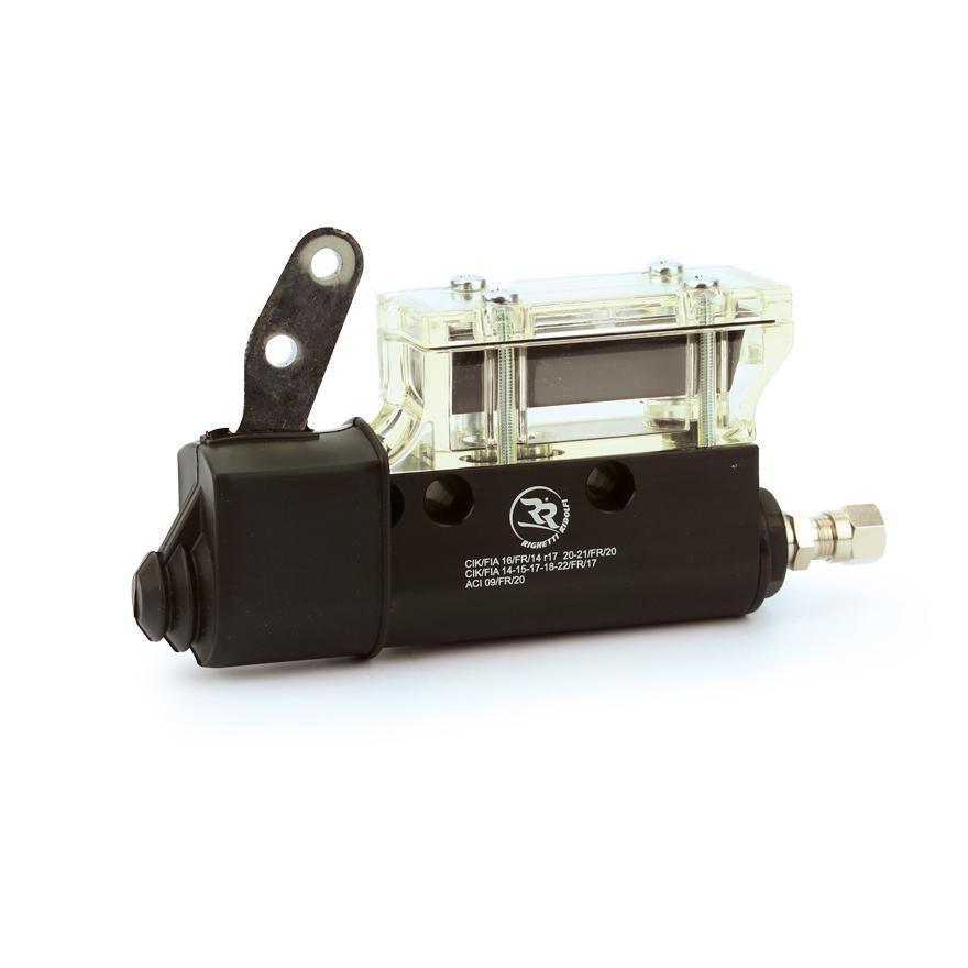 Brake pump with reservoir black